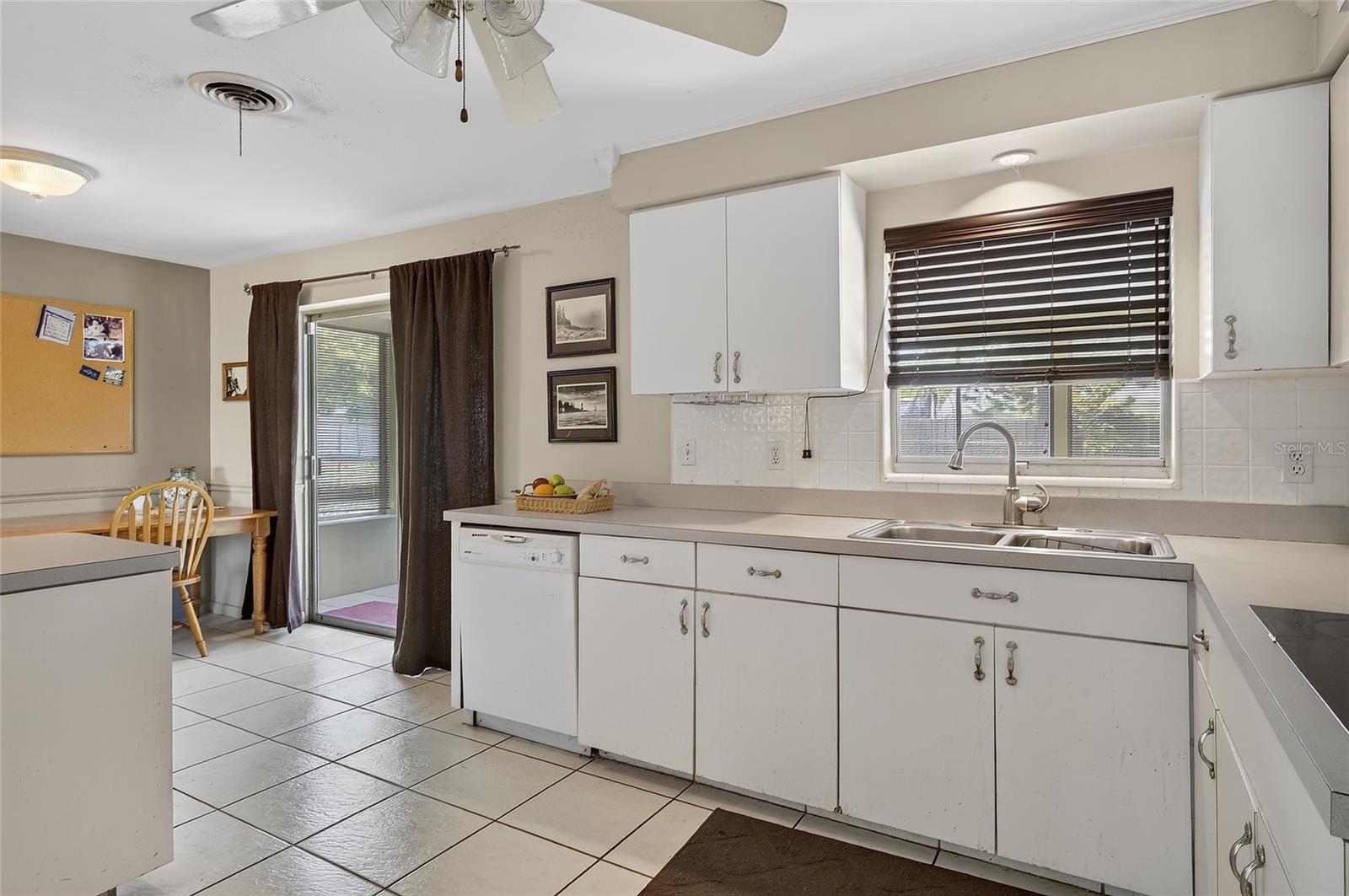 ROSERY GROVE VILLA 1ST ADD - Residential