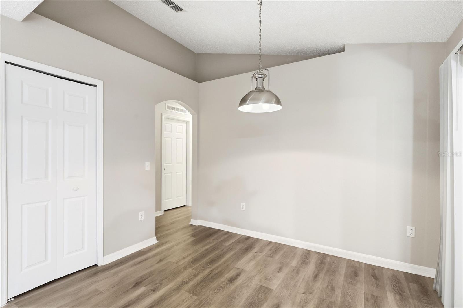 CROWN COLONY SUB - Residential