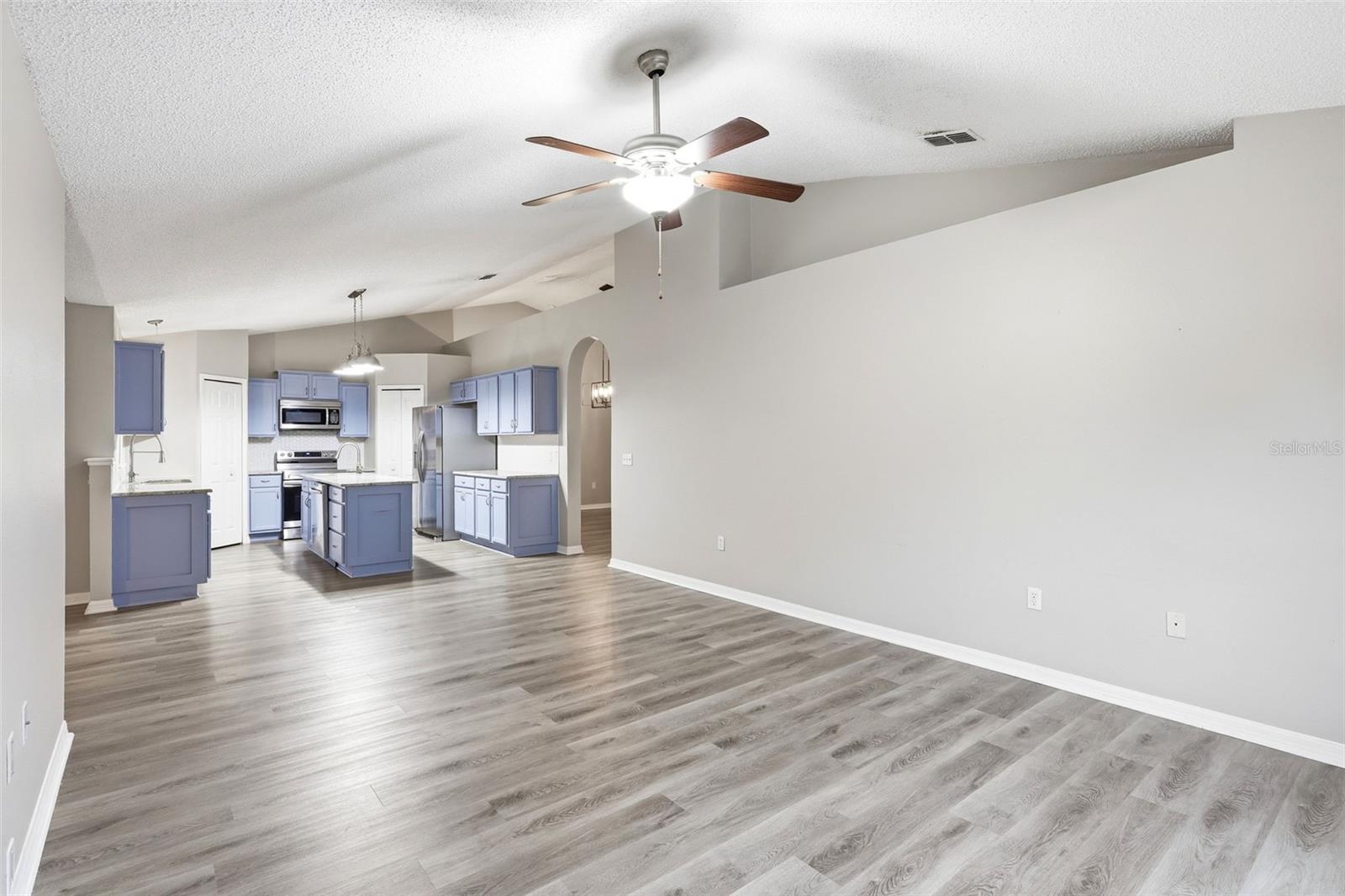 CROWN COLONY SUB - Residential