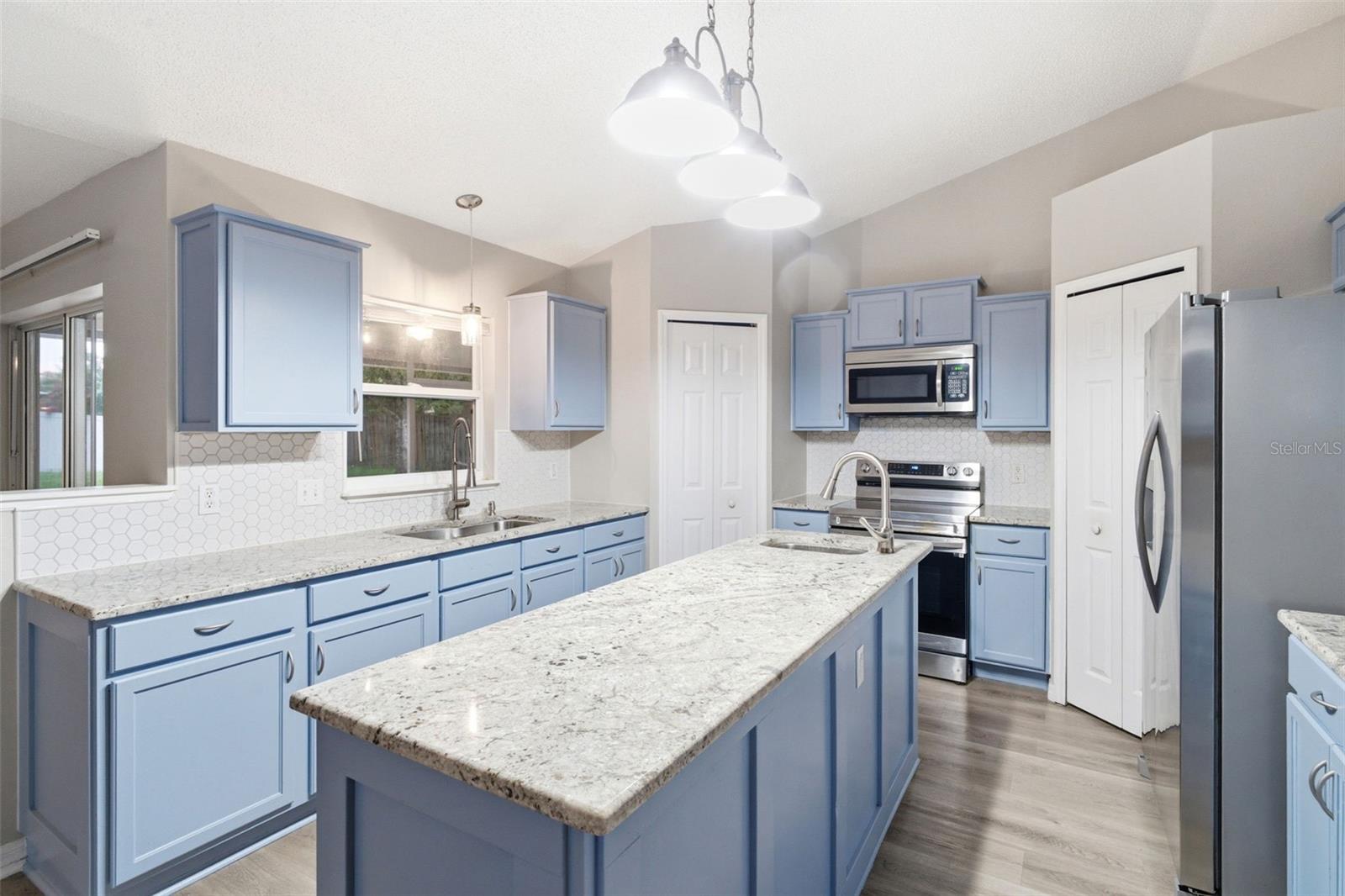 CROWN COLONY SUB - Residential