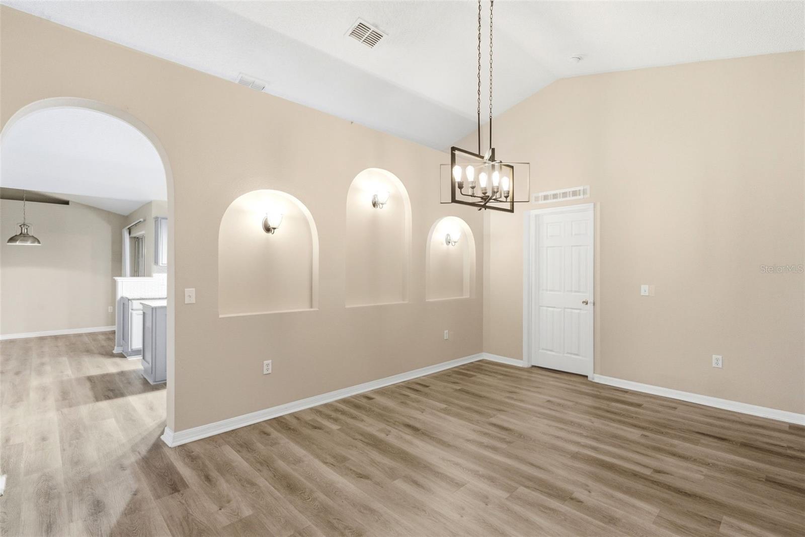 CROWN COLONY SUB - Residential