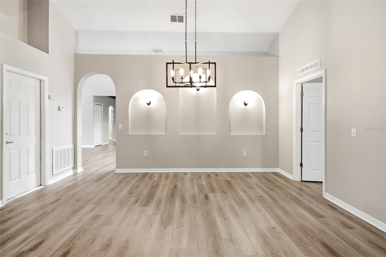 CROWN COLONY SUB - Residential