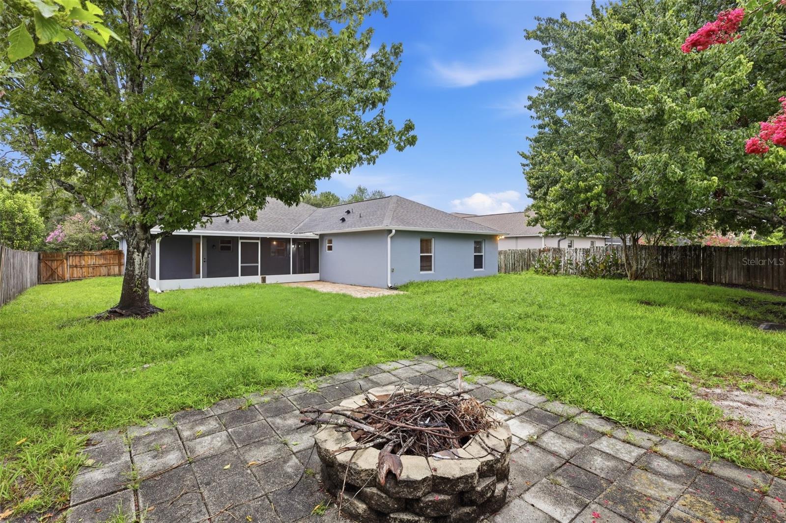 CROWN COLONY SUB - Residential