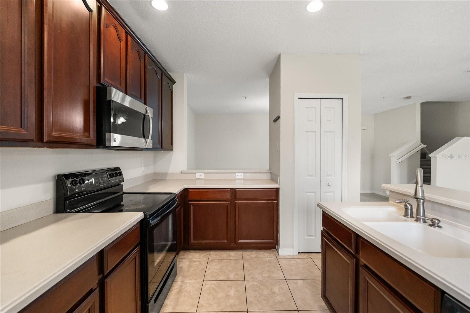 CROWNTREE LAKES 02 & 03 - Residential
