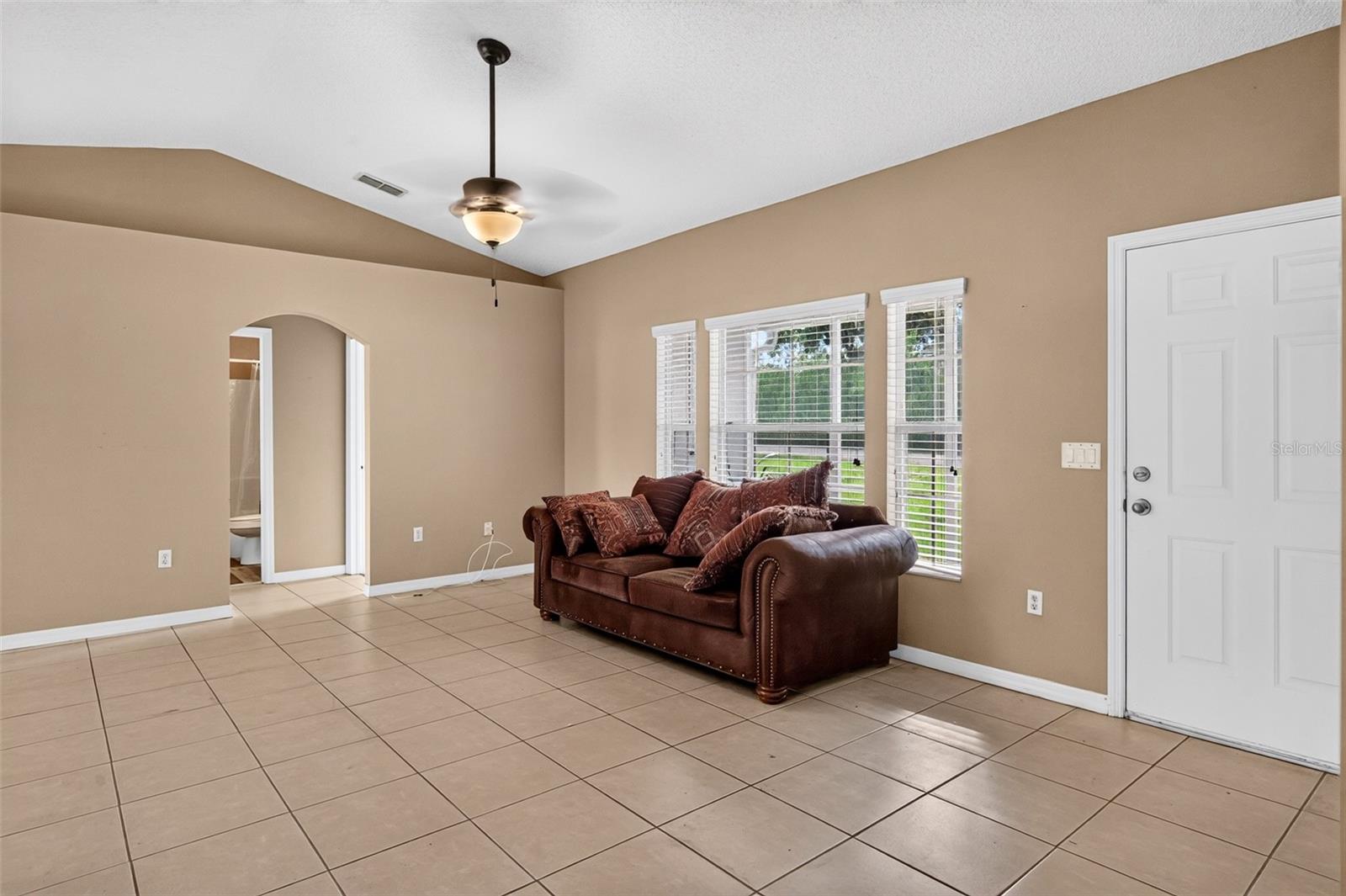 SPRING HILL - Residential
