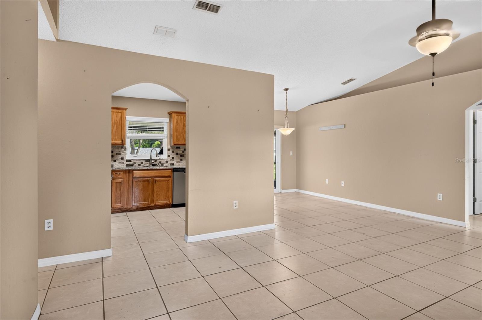 SPRING HILL - Residential