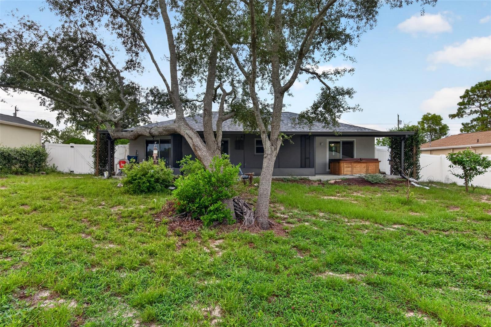 SPRING HILL - Residential