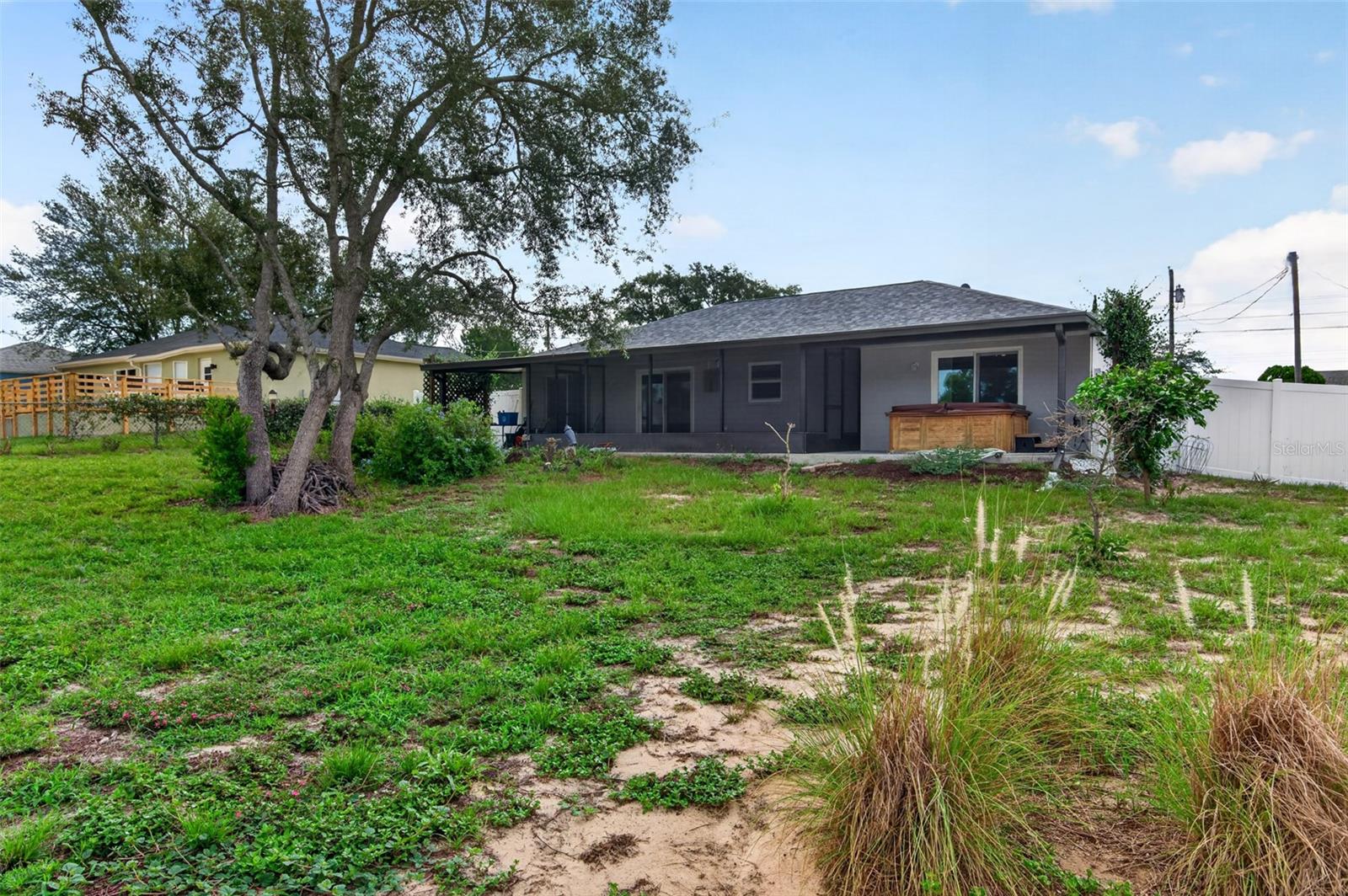 SPRING HILL - Residential