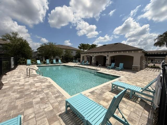 TOWNS AT AVALON RIDGE - Residential