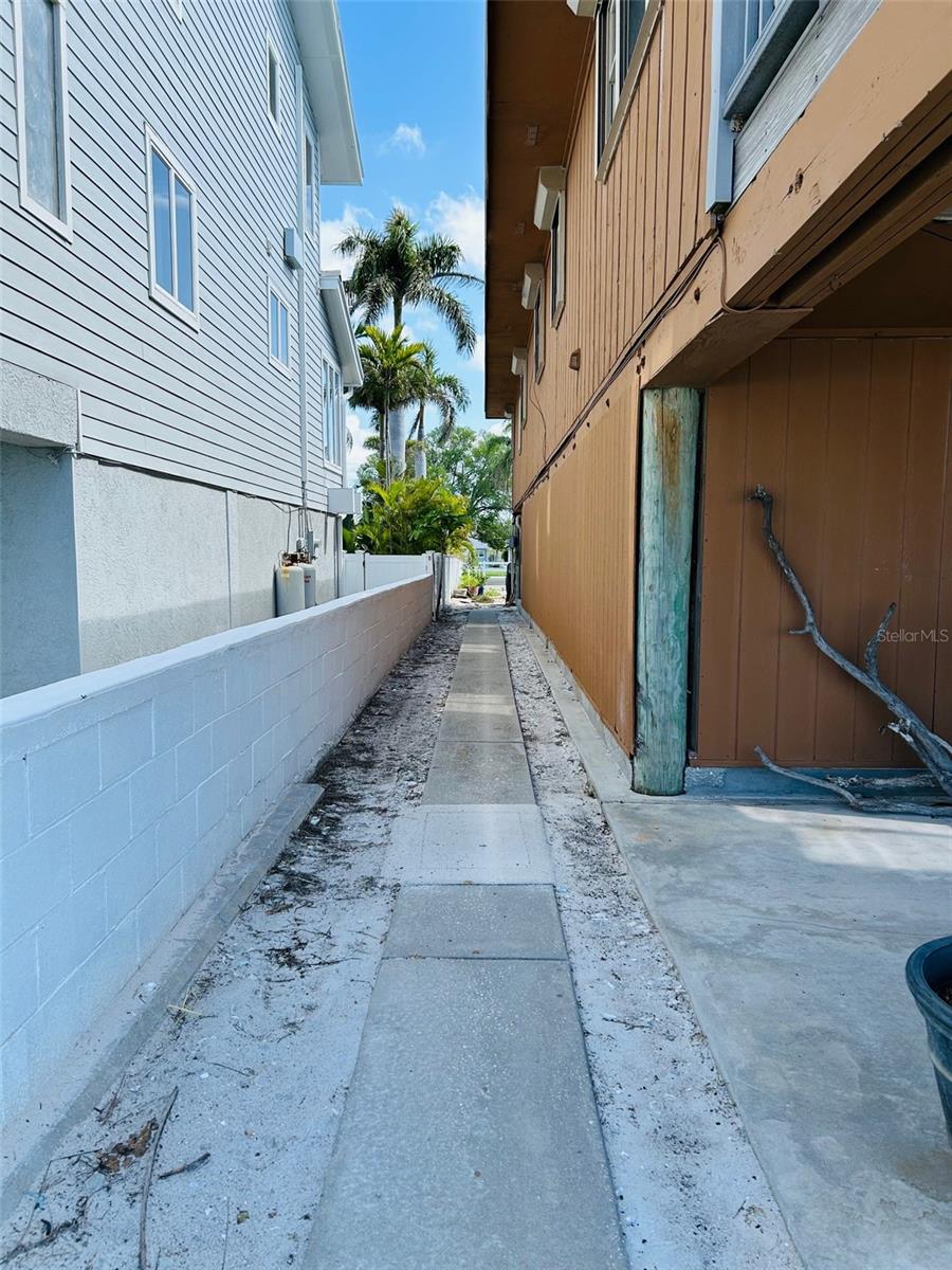 SUNSET VILLA CONDO - Land