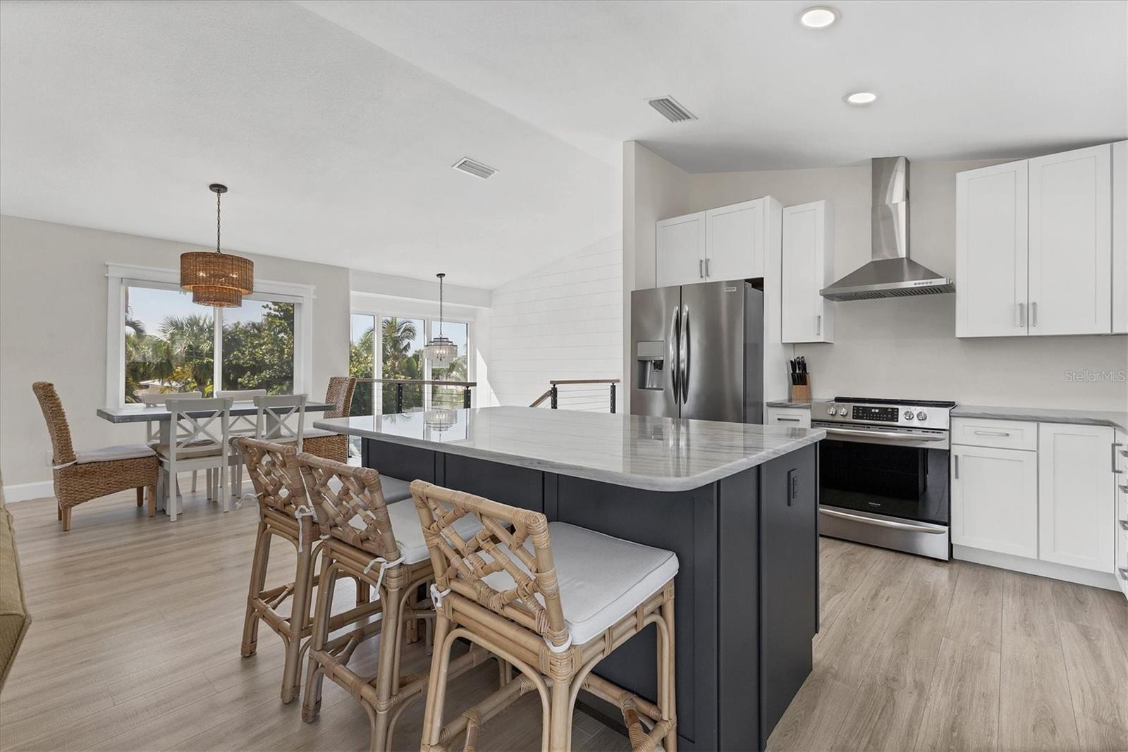LONGBOAT KEY - Residential