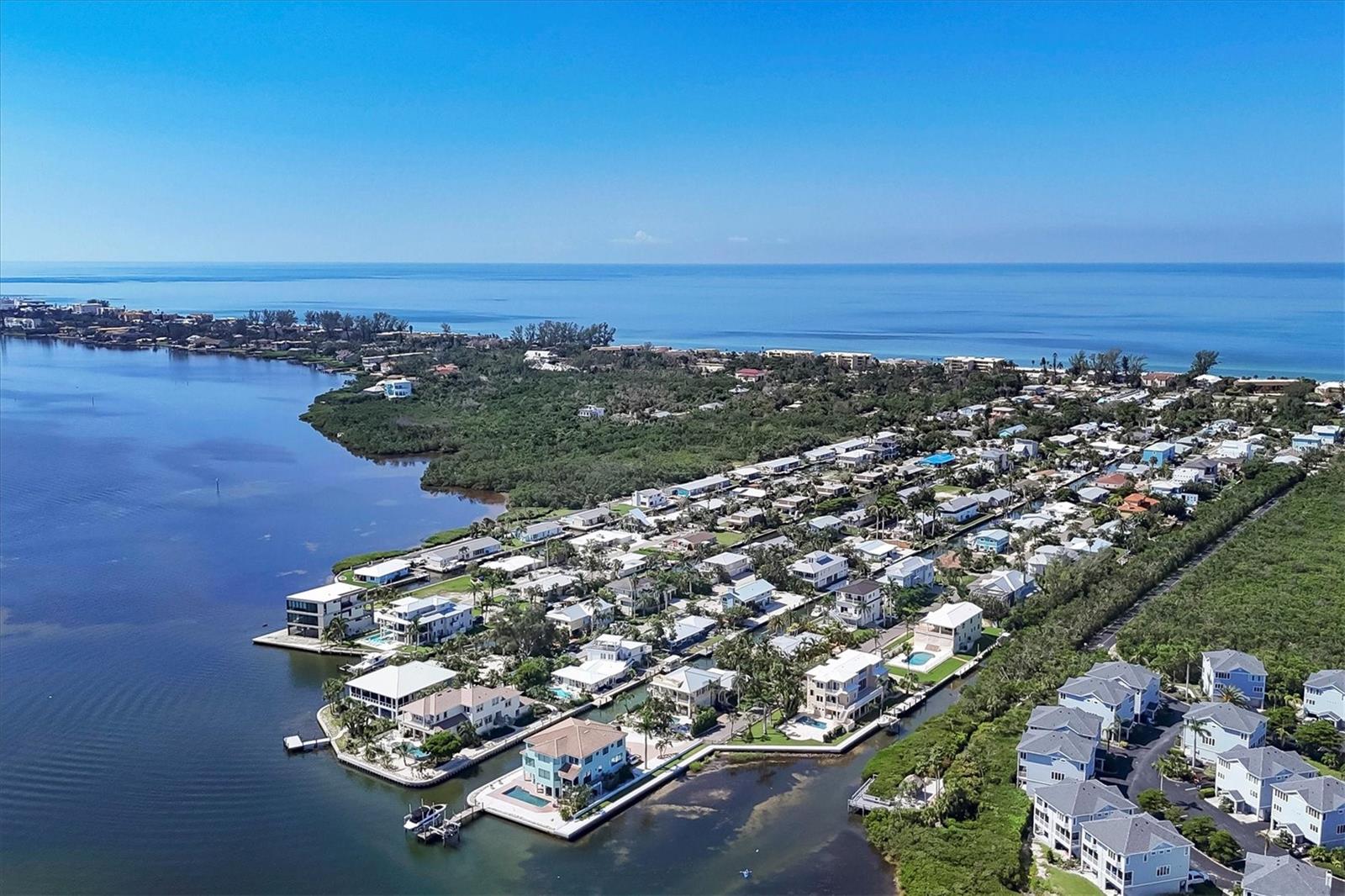 LONGBOAT KEY - Residential