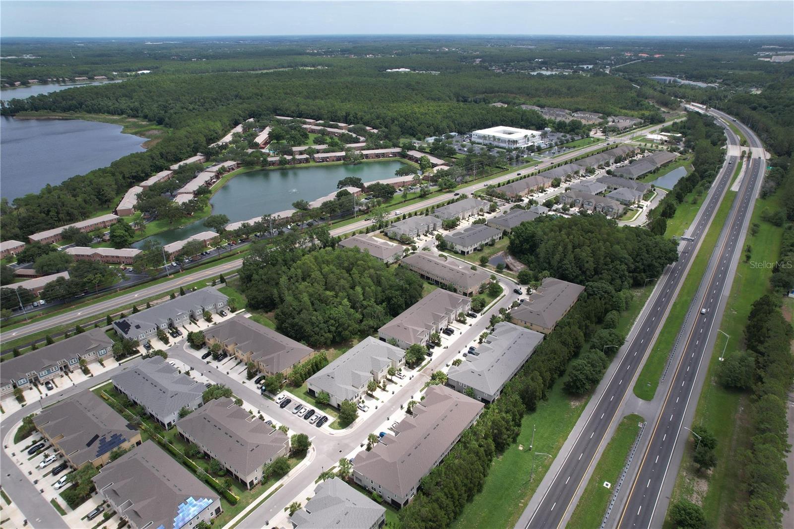 SONATA - AVEA POINTE - Residential