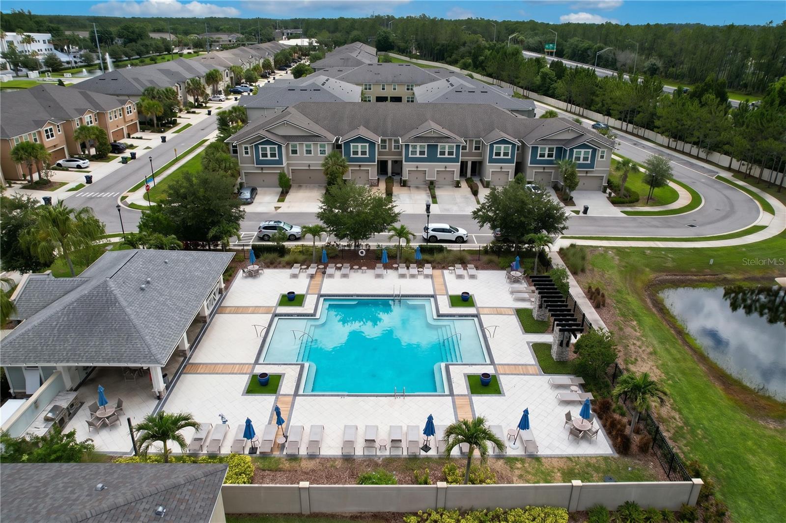 SONATA - AVEA POINTE - Residential