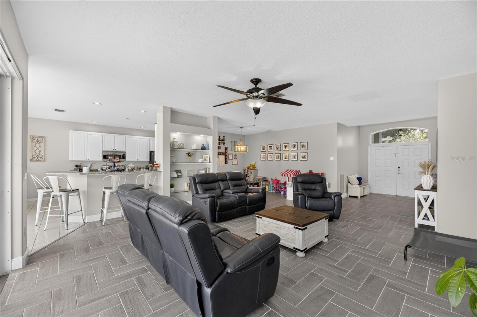 RIVERGLEN UNITS 5 6 & 7 PHAS - Residential