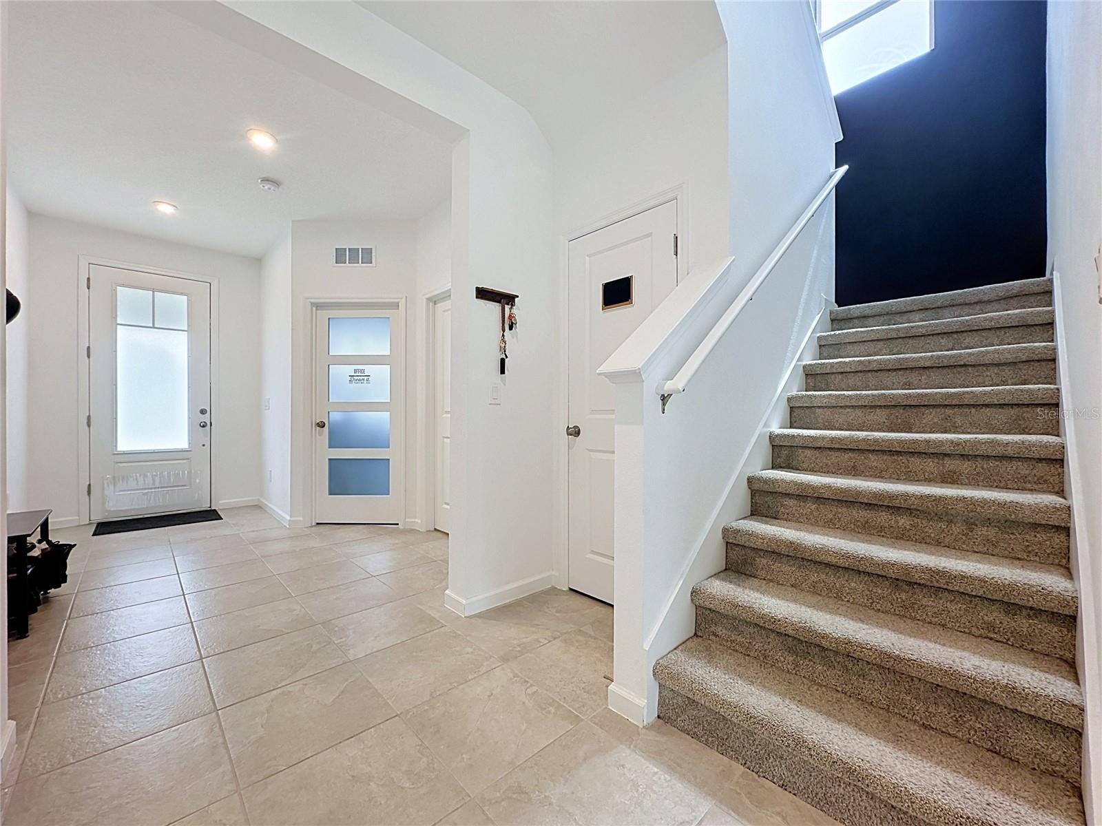ADDISON LNDG - Residential