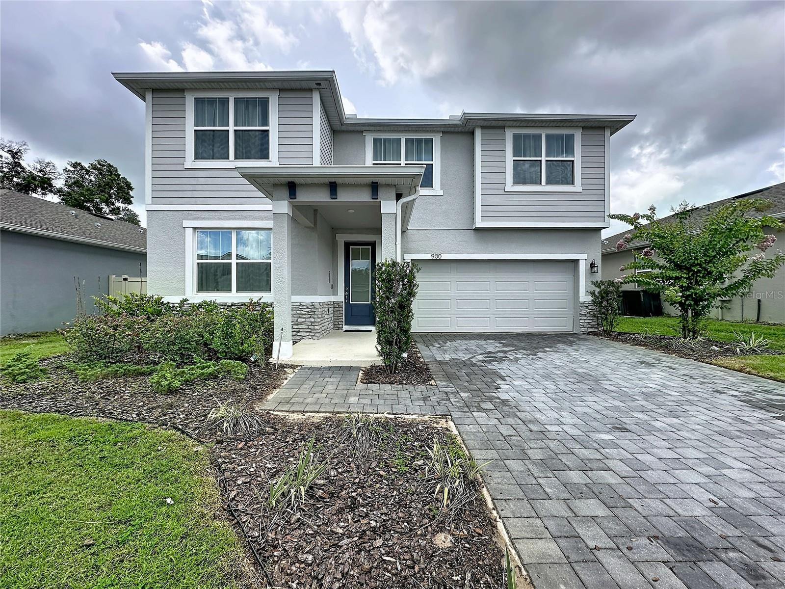 ADDISON LNDG - Residential