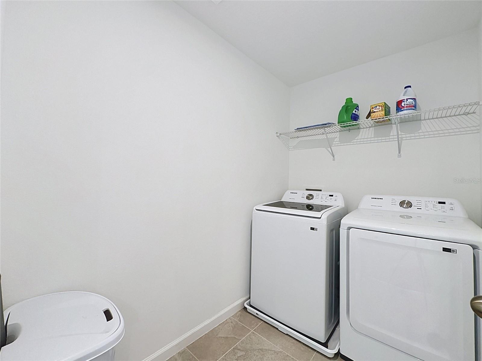 ADDISON LNDG - Residential