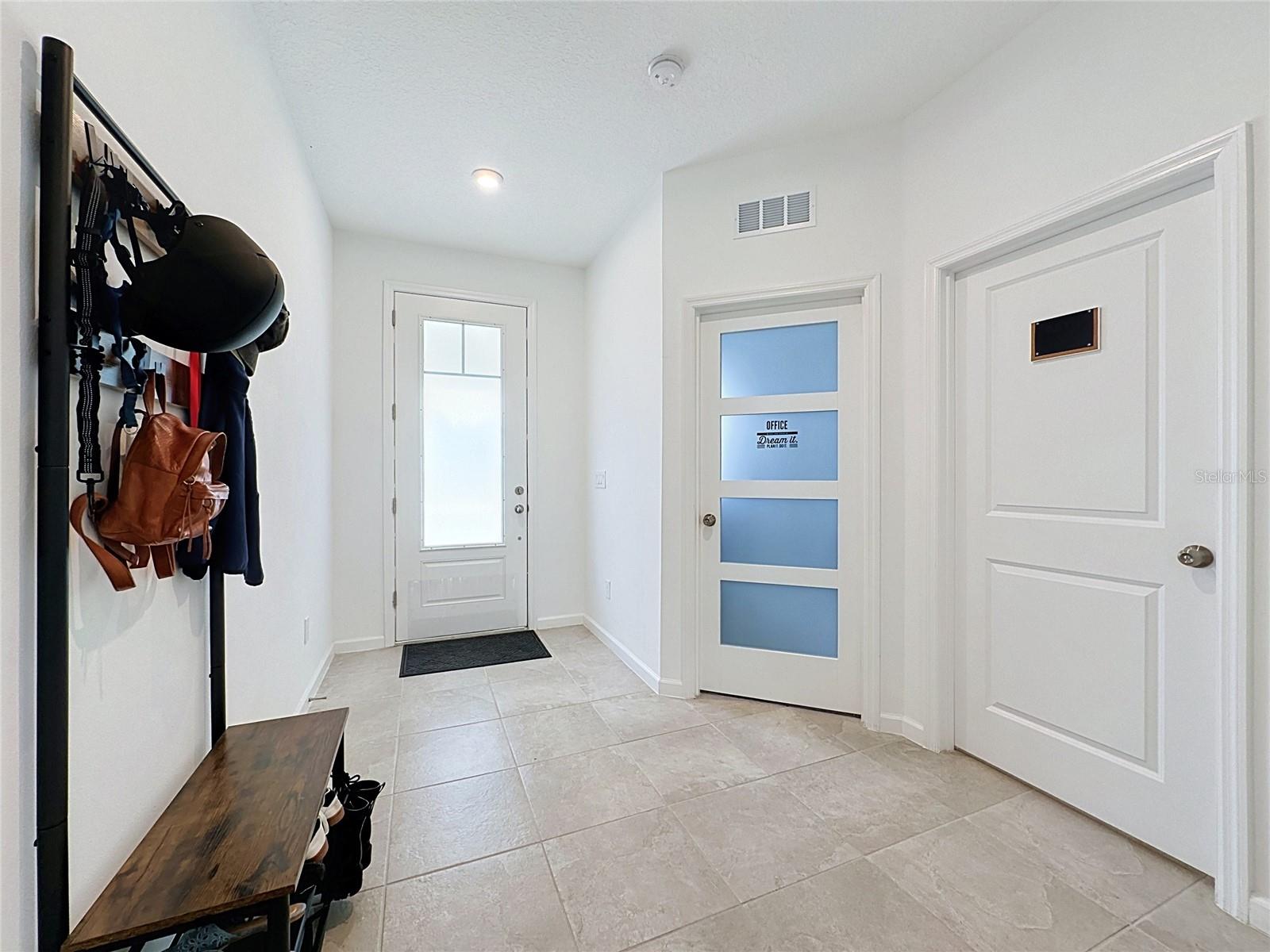 ADDISON LNDG - Residential