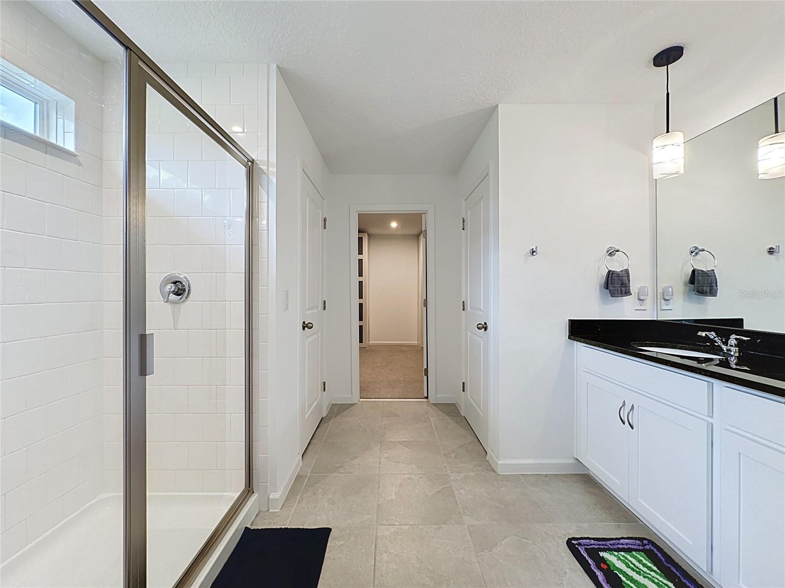 ADDISON LNDG - Residential