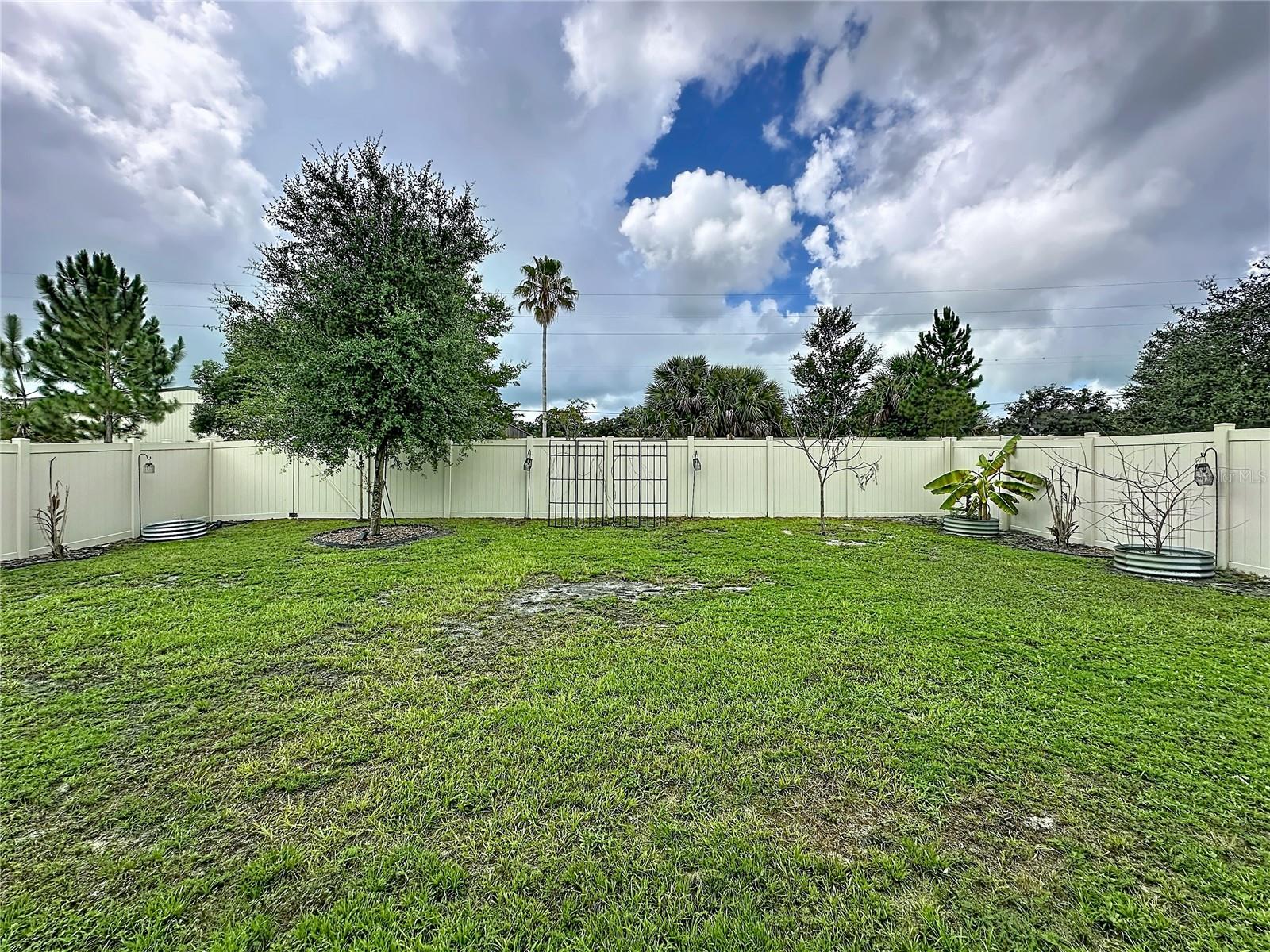 ADDISON LNDG - Residential