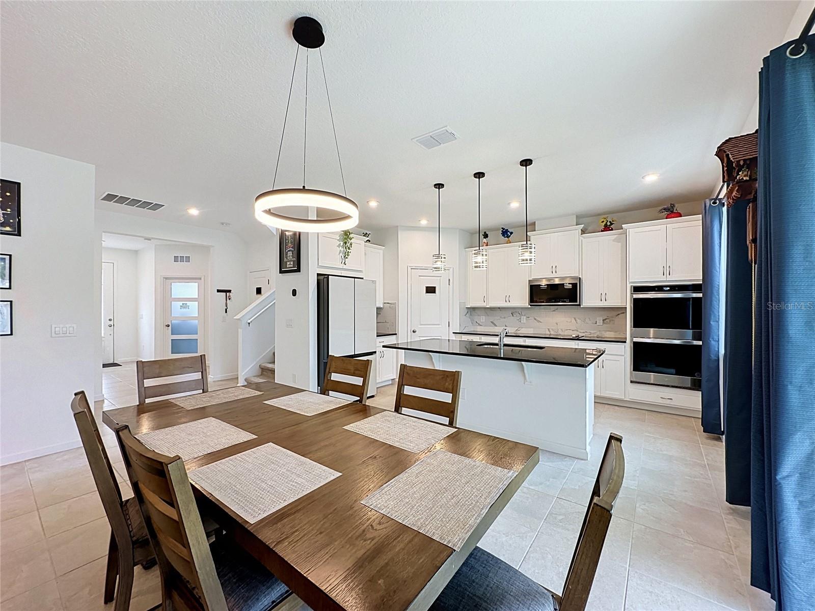 ADDISON LNDG - Residential
