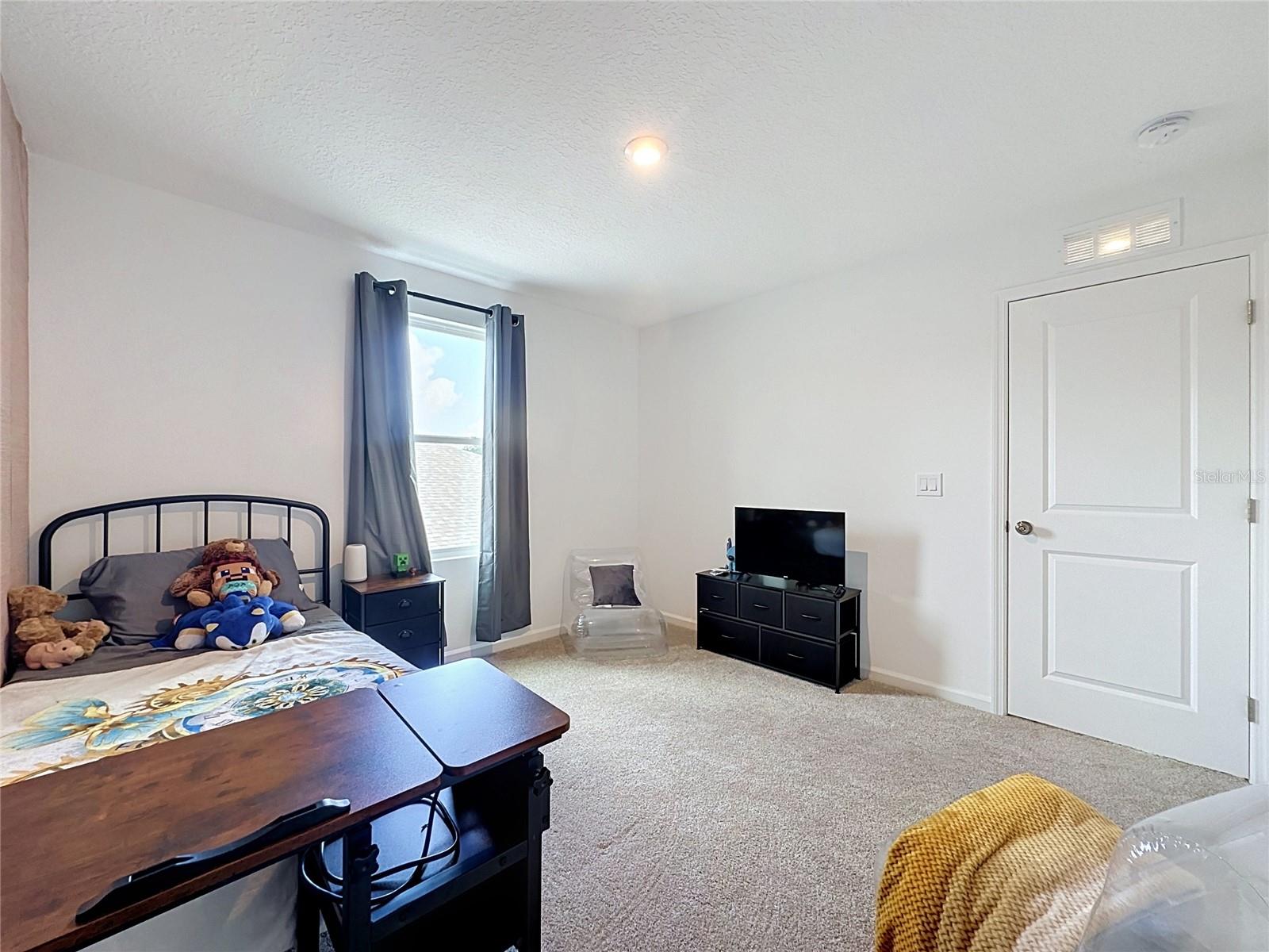 ADDISON LNDG - Residential
