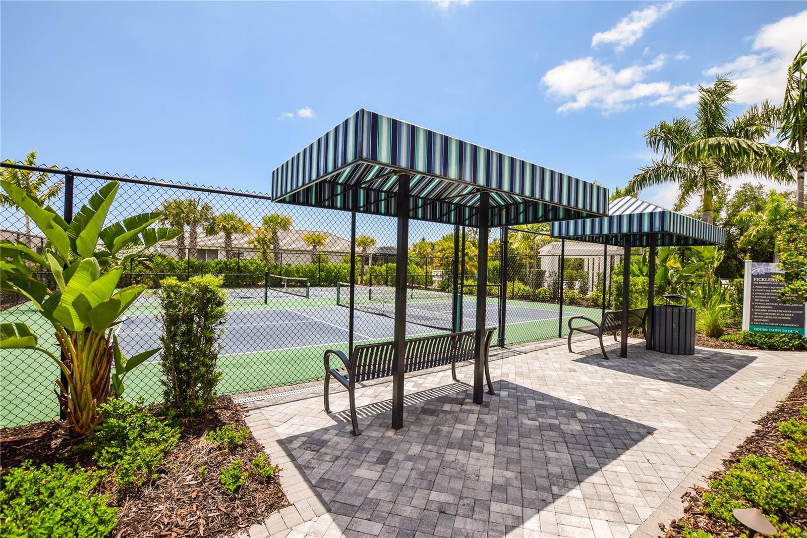WYSTERIA WELLEN PARK VILLAGE F-4 - Residential