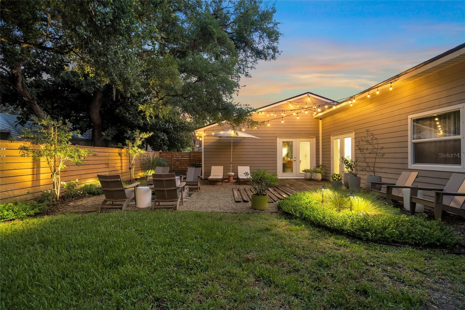 BEARDED OAKS - Residential