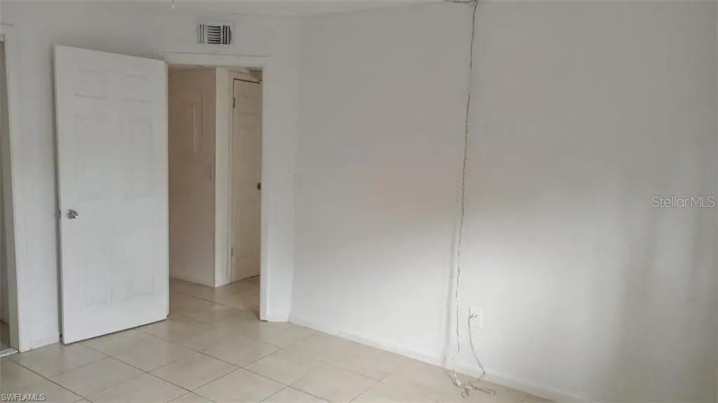 EDISON PARK - Residential Lease