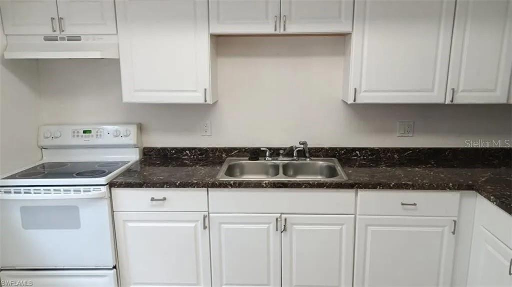 EDISON PARK - Residential Lease