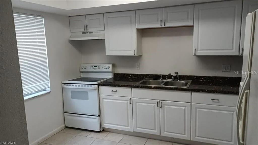 EDISON PARK - Residential Lease