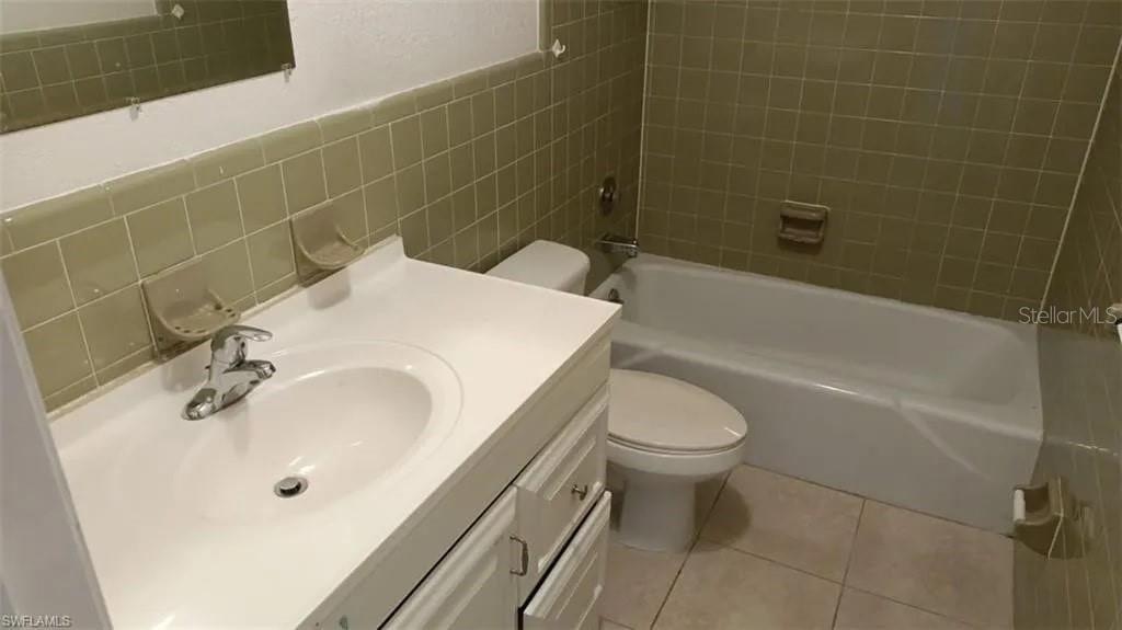 EDISON PARK - Residential Lease