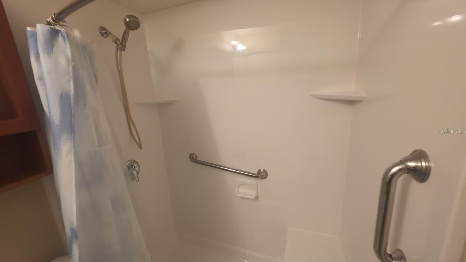 WRENWOOD CONDO - Residential