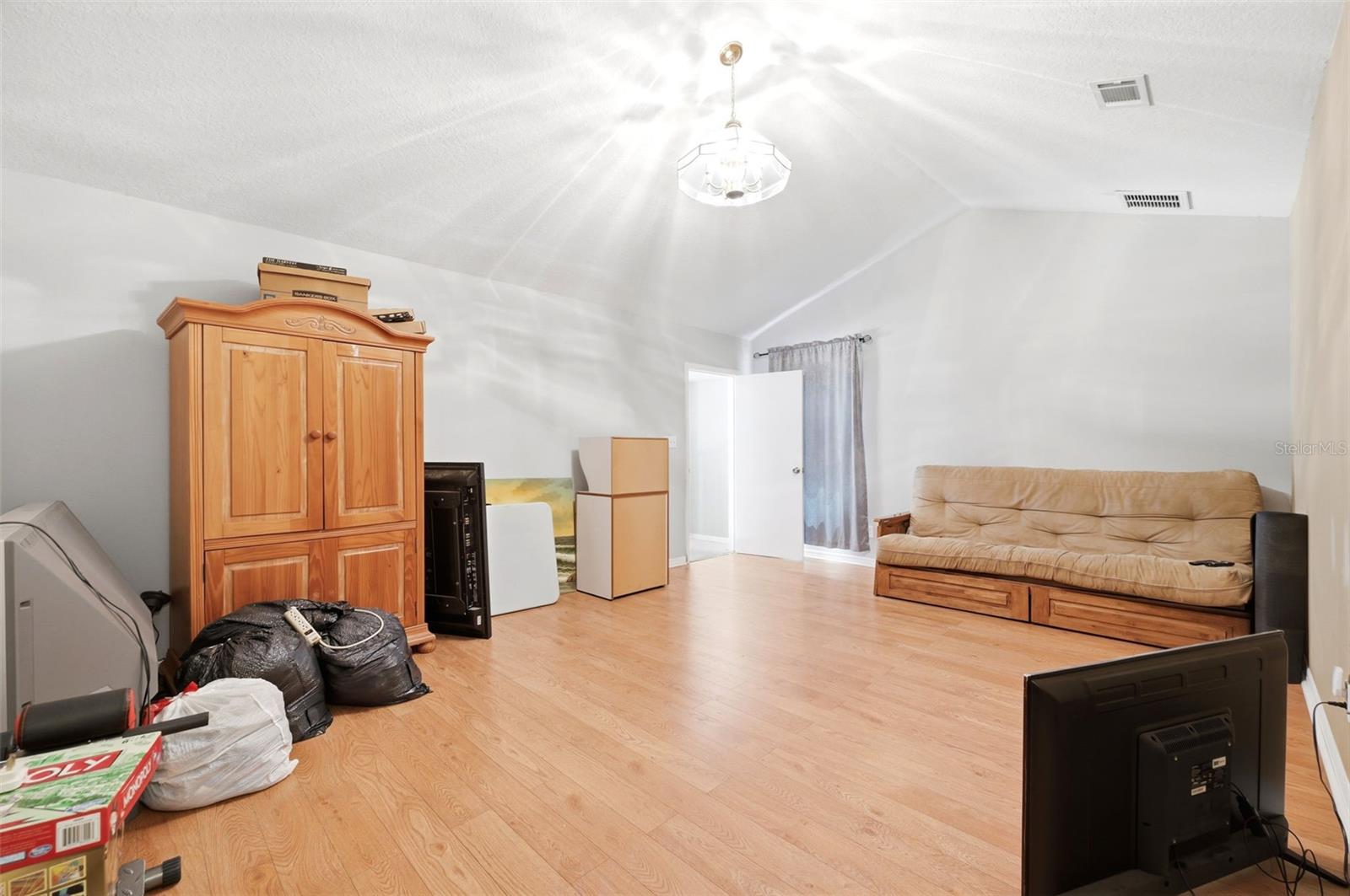 HERITAGE CREST - Residential