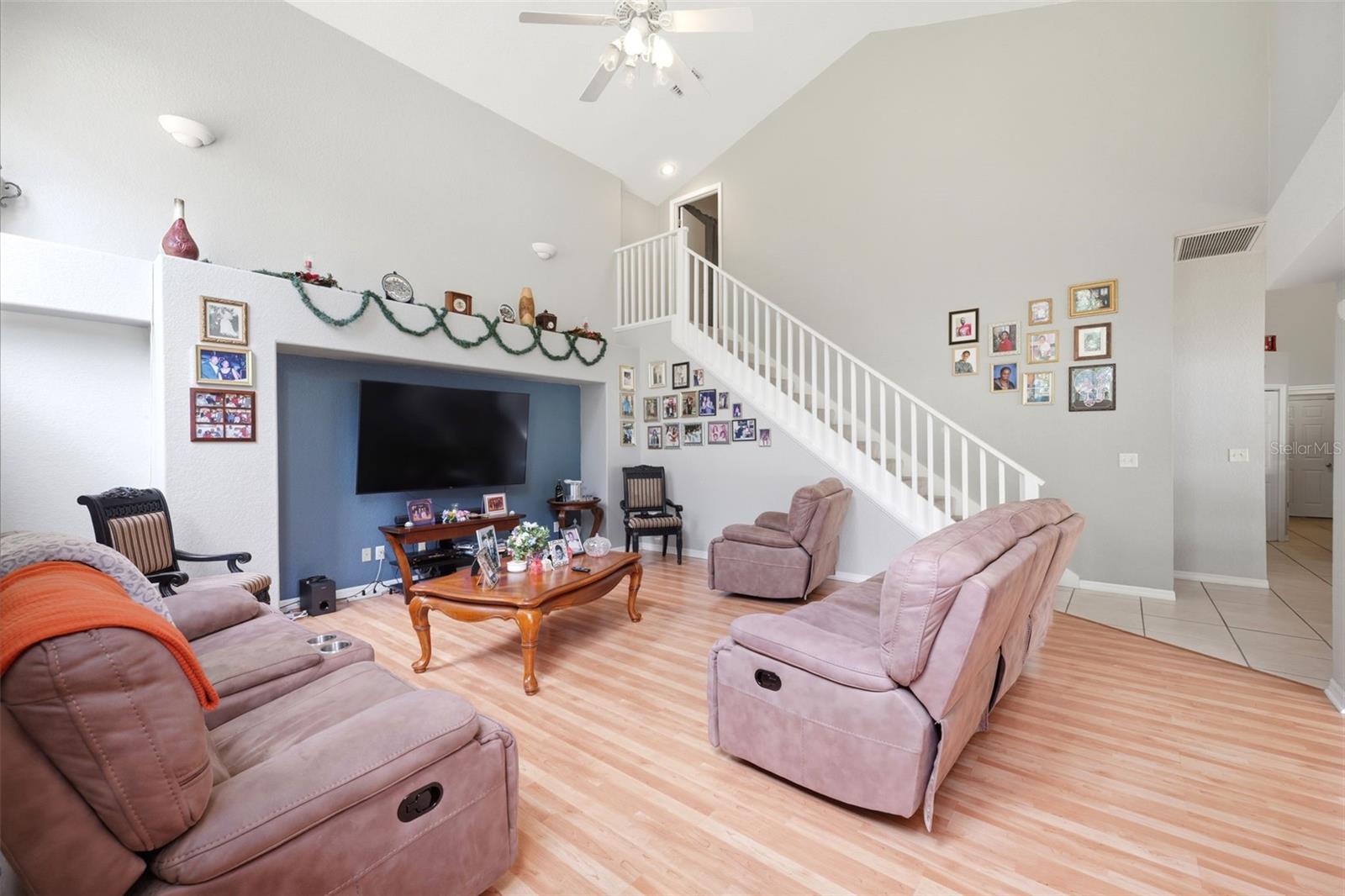 HERITAGE CREST - Residential