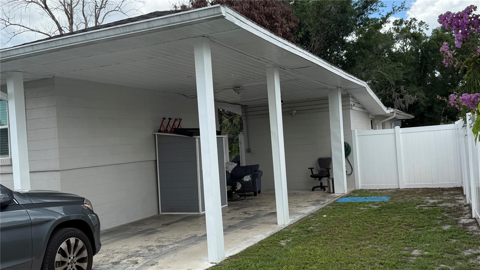 COUNTRY CLUB ESTATES SUB - Residential