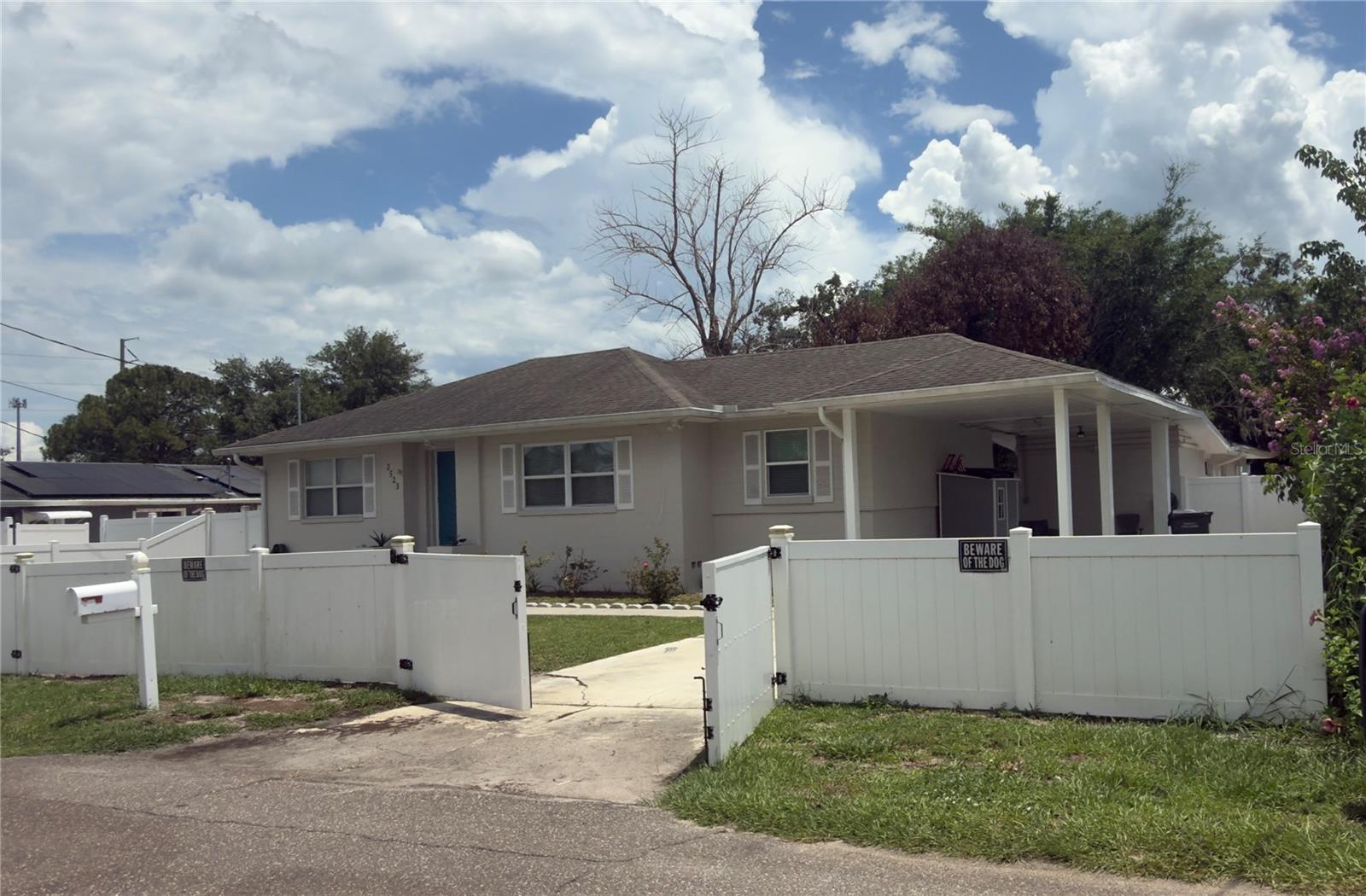 COUNTRY CLUB ESTATES SUB - Residential