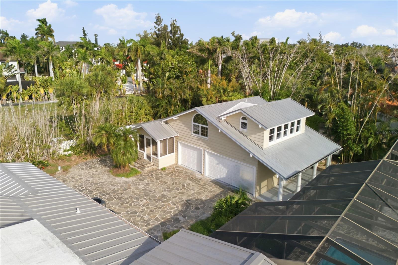BAY ISLAND - Residential