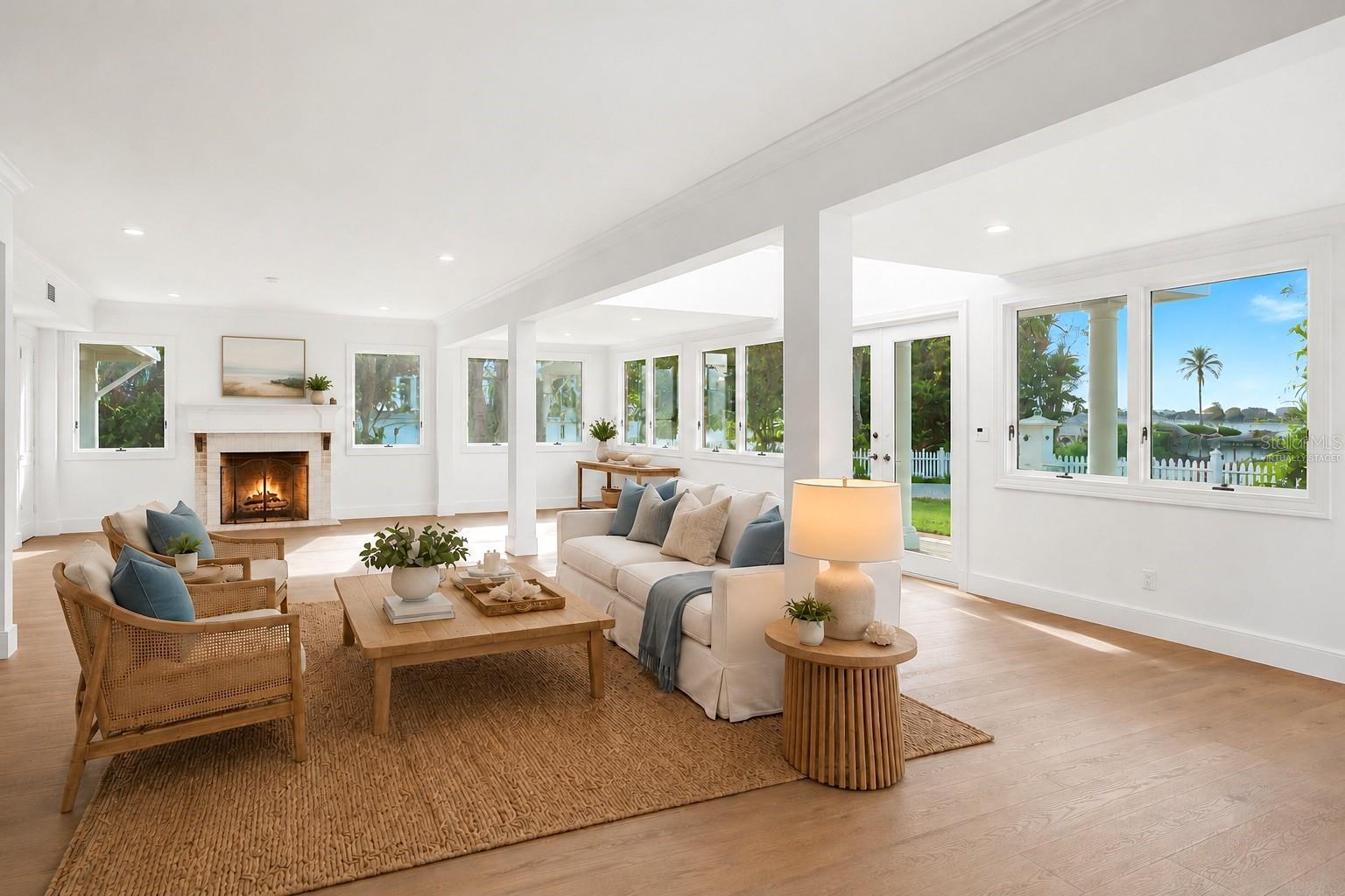 BAY ISLAND - Residential