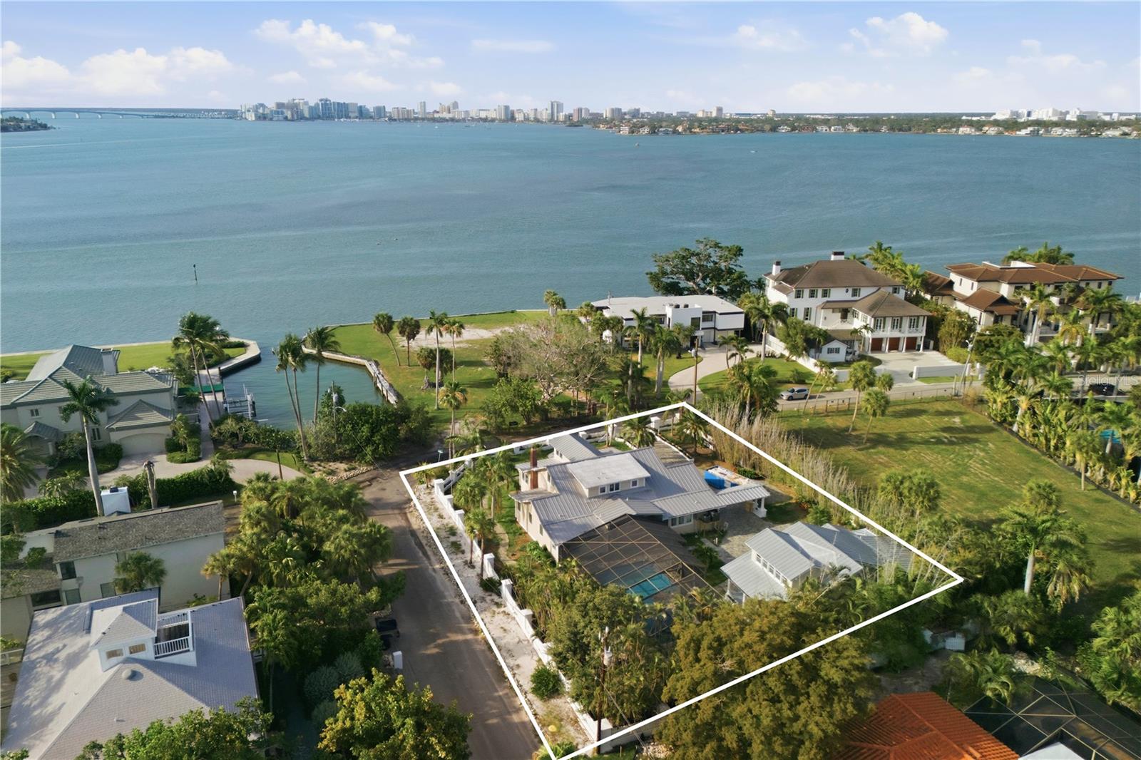 BAY ISLAND - Residential