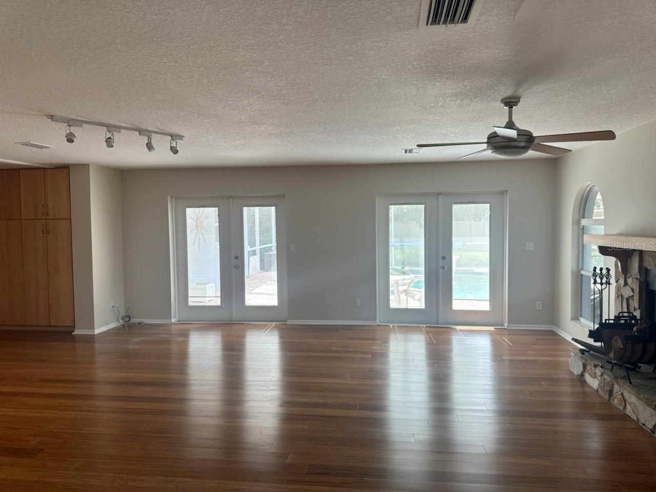 ORANGE TERRACE - Residential
