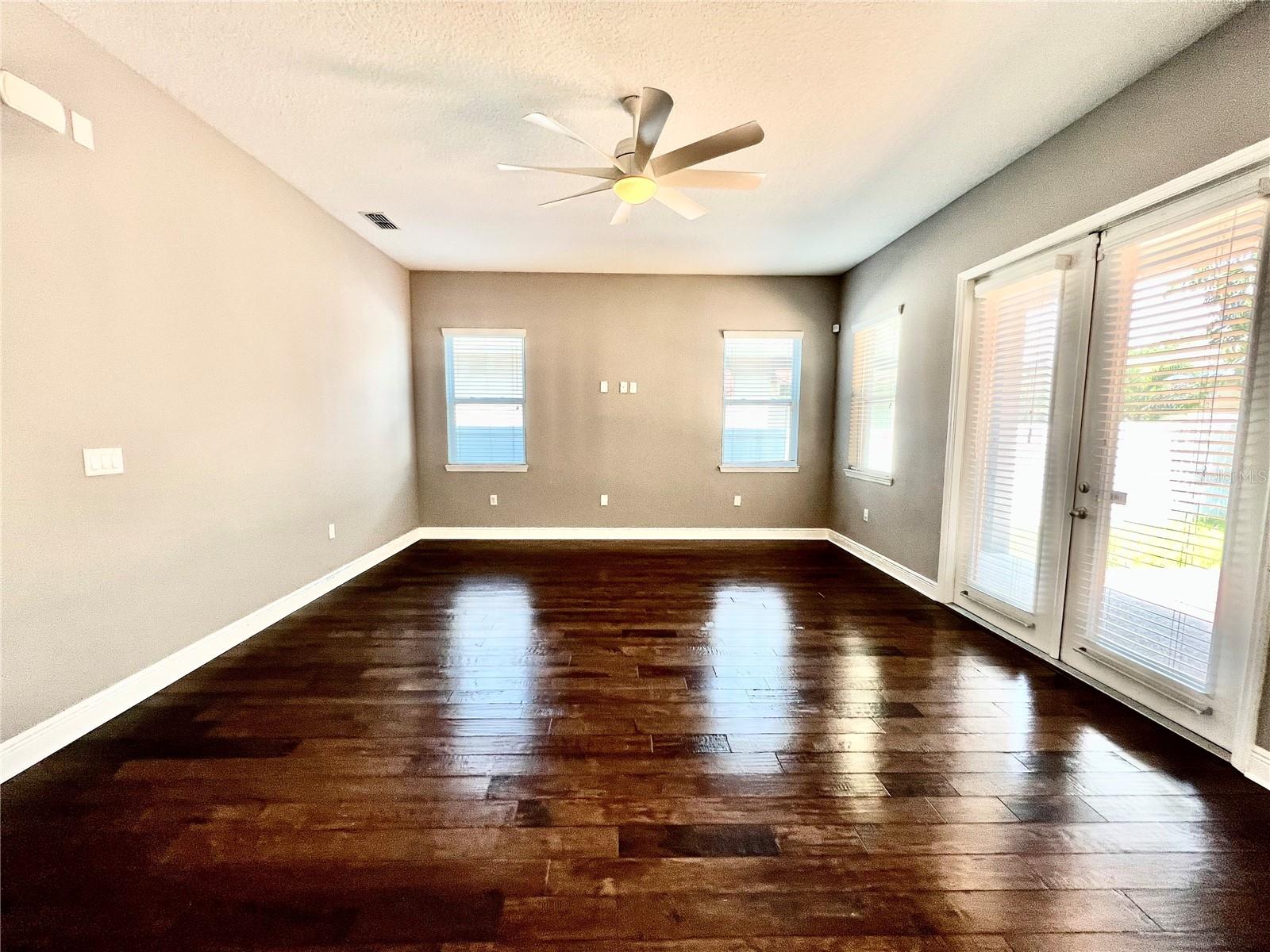 LANDINGS AT PORT TAMPA - Residential Lease