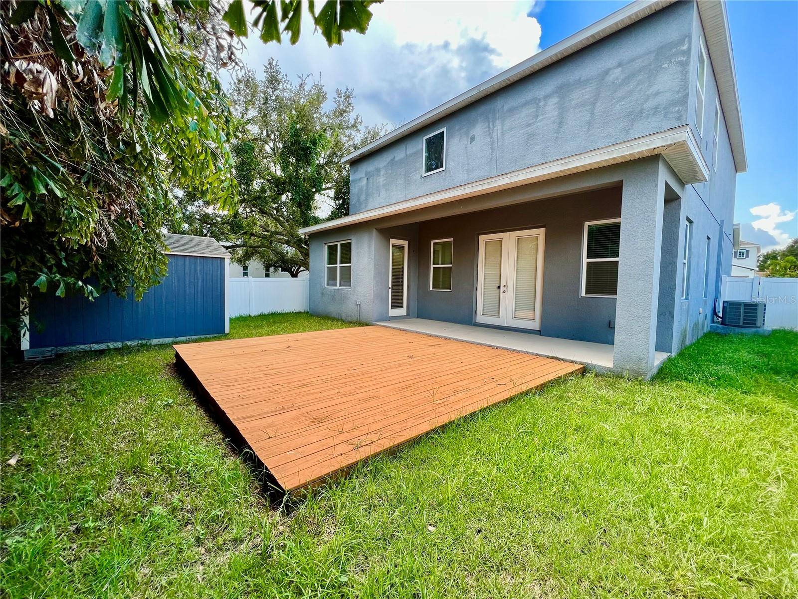 LANDINGS AT PORT TAMPA - Residential Lease