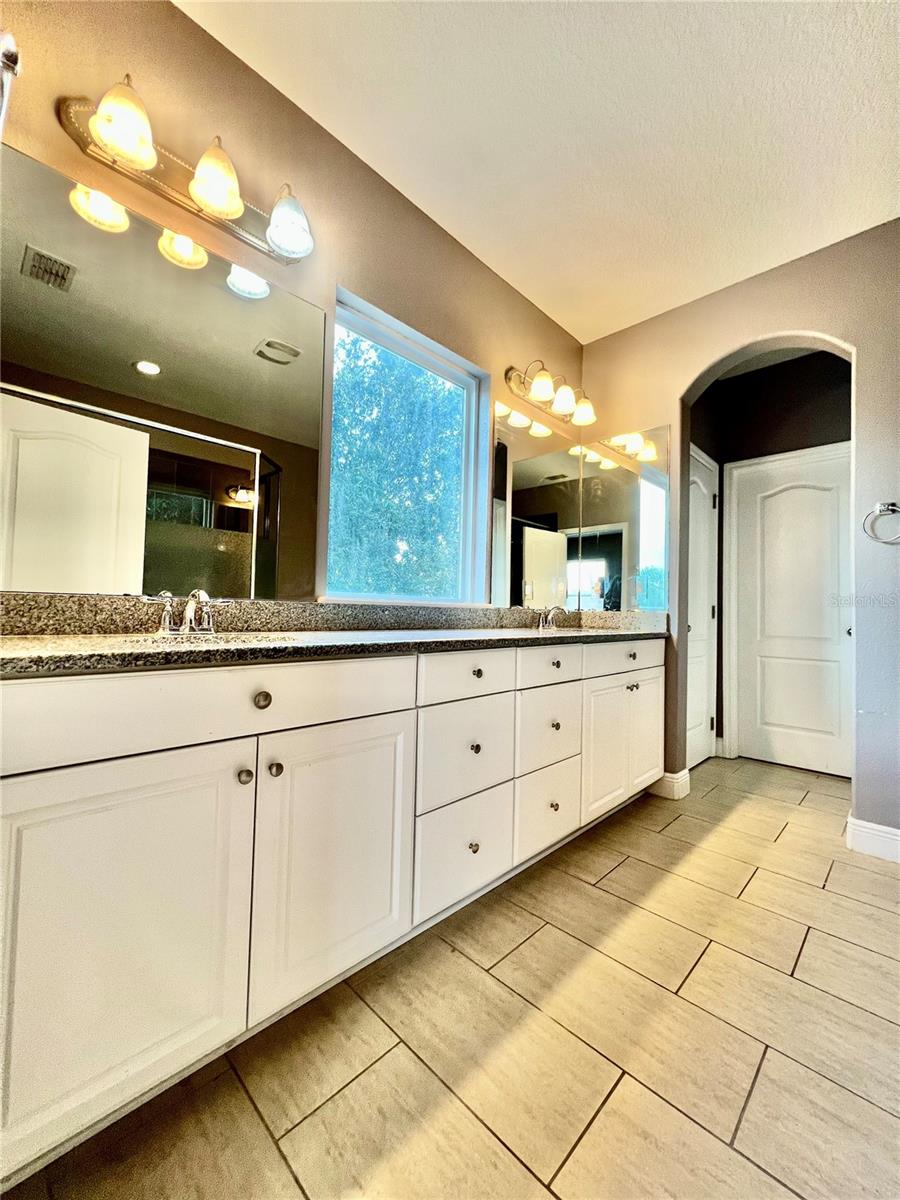 LANDINGS AT PORT TAMPA - Residential Lease