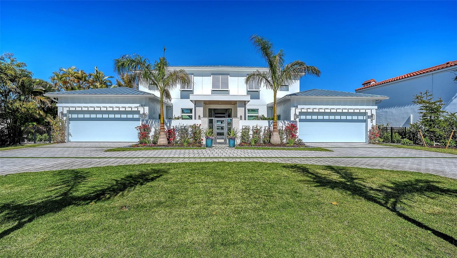 OYSTER BAY ESTATES - Residential