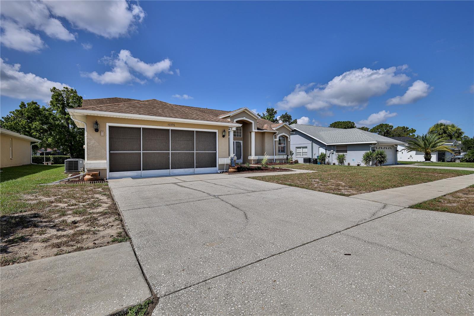 SEVEN HILLS - Residential