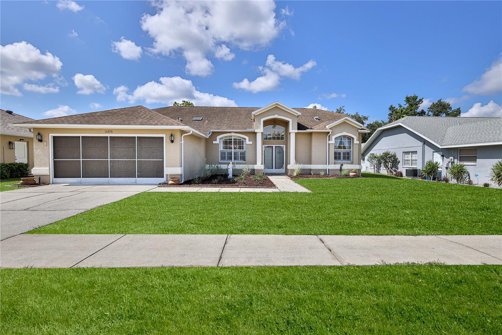 SEVEN HILLS - Residential