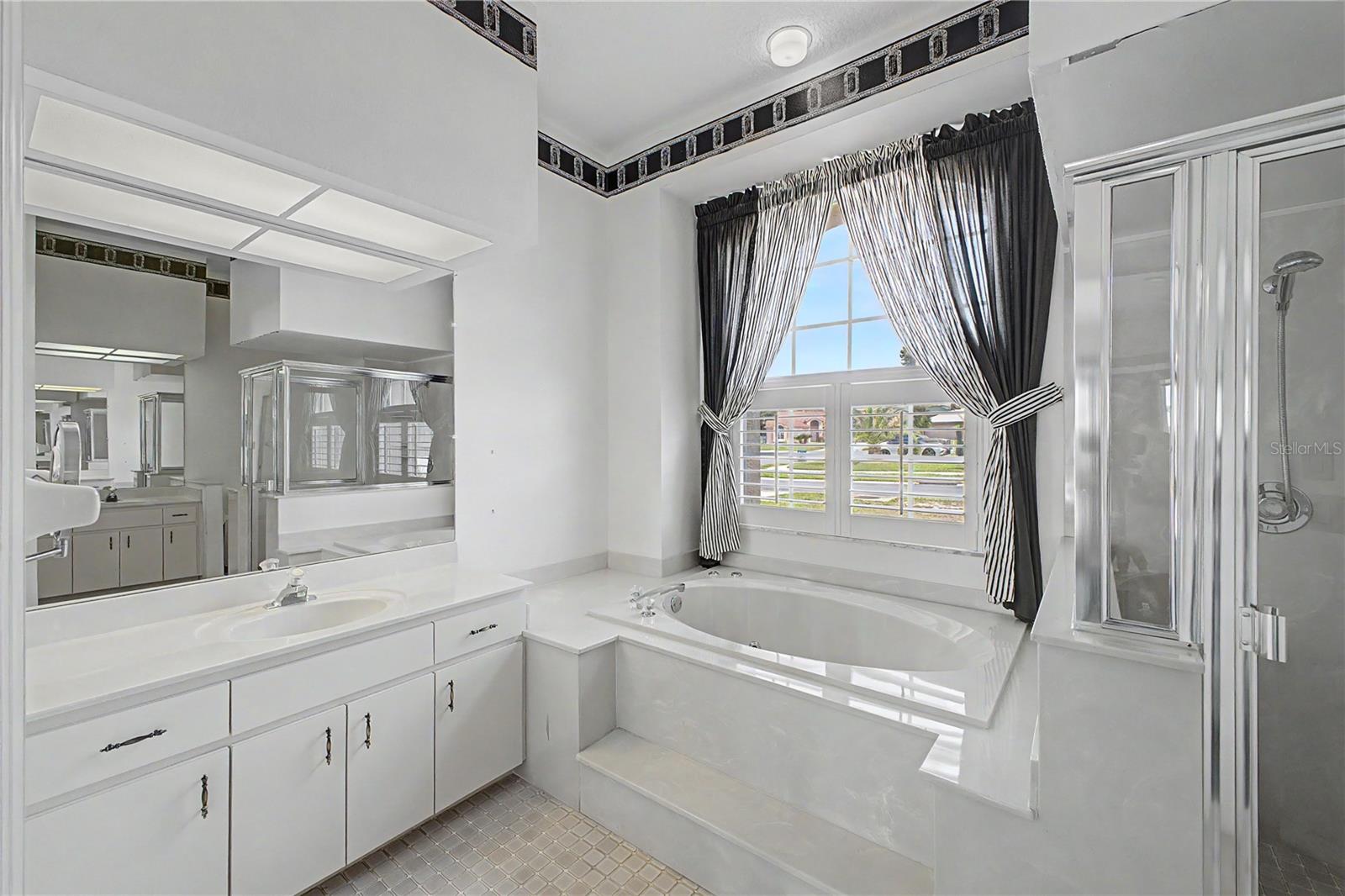 SEVEN HILLS - Residential