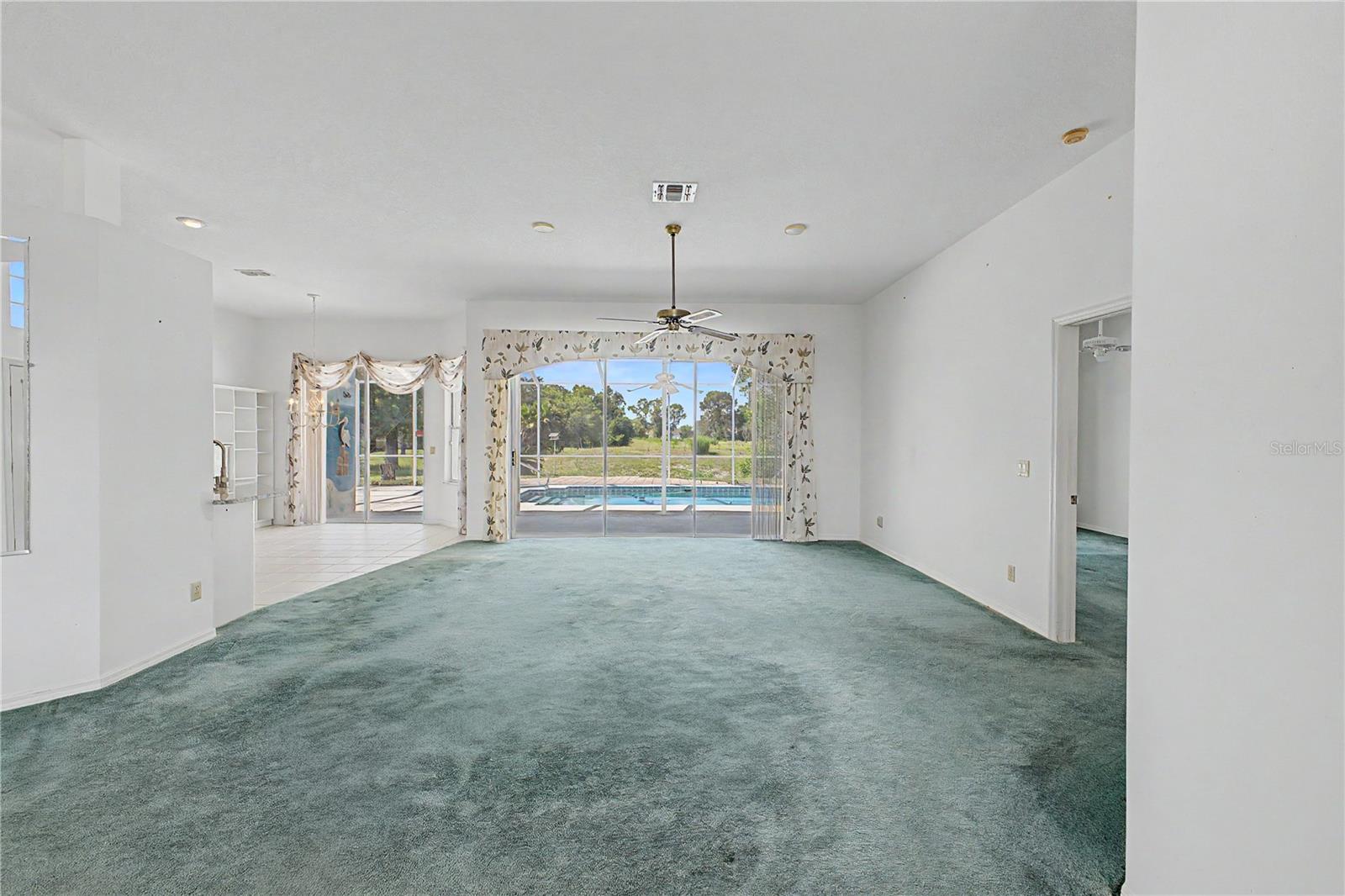 SEVEN HILLS - Residential